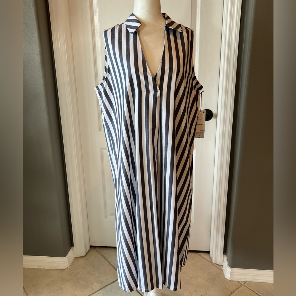 Liz Claiborne Grey & White Navy Stripe sleeveless Dress, size 12